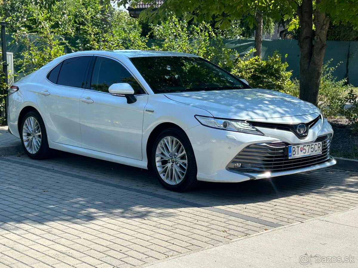Toyota Camry 2,5 Hybrid SR - 2