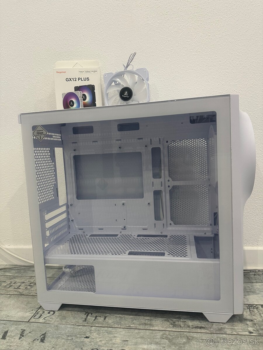 Biela PC skrinka - 2