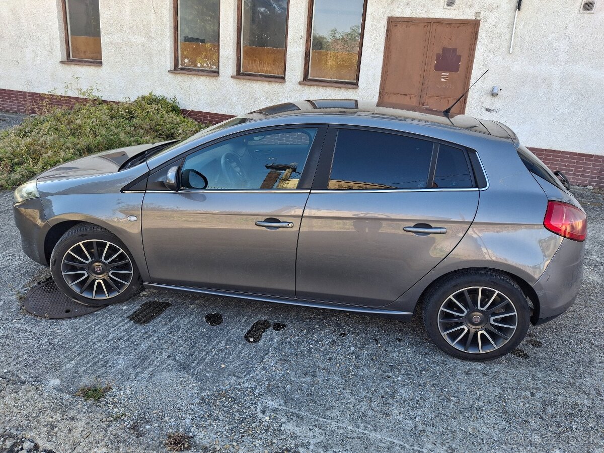 FIAT BRAVO 1.4, 2011 - 2