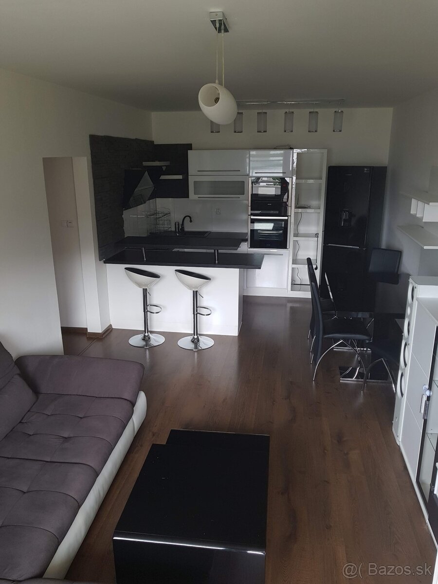 Prenájom 2 izbový byt Svit - 2