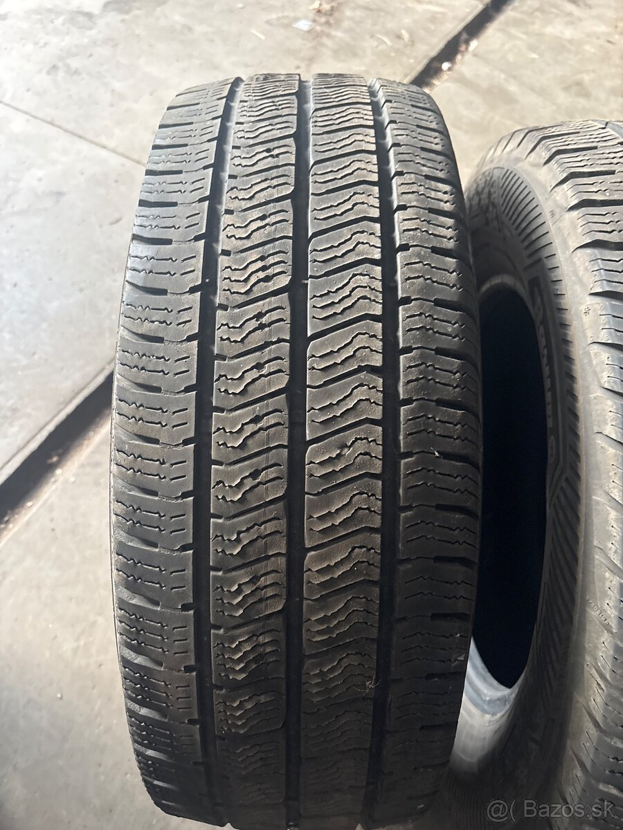 235/65R16C - 2