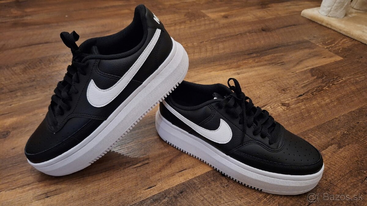 Botasky Nike - 2