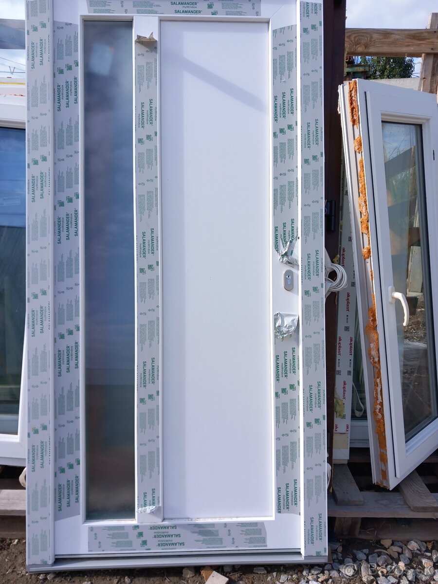 Predám vchodové dvere - 2