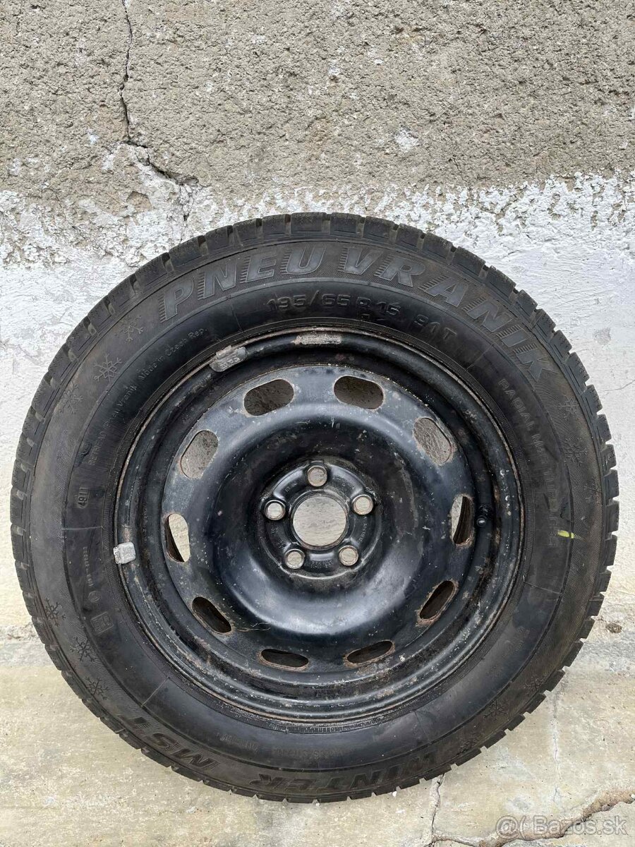 Predám koleso 195/65 R15 - 2