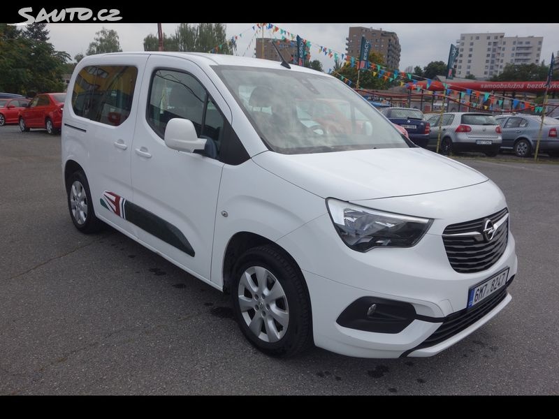 Opel Combo 1,5CDTi ČR 2xŠOUPAČKY  tažné z. 1maj. - 2