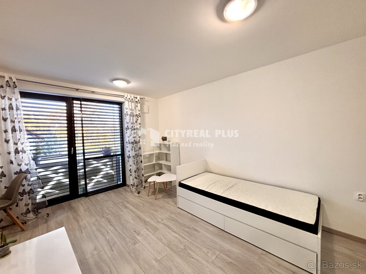 Ponúkame Vám na prenájom v novostavbe zariadenú garsónku v m - 2