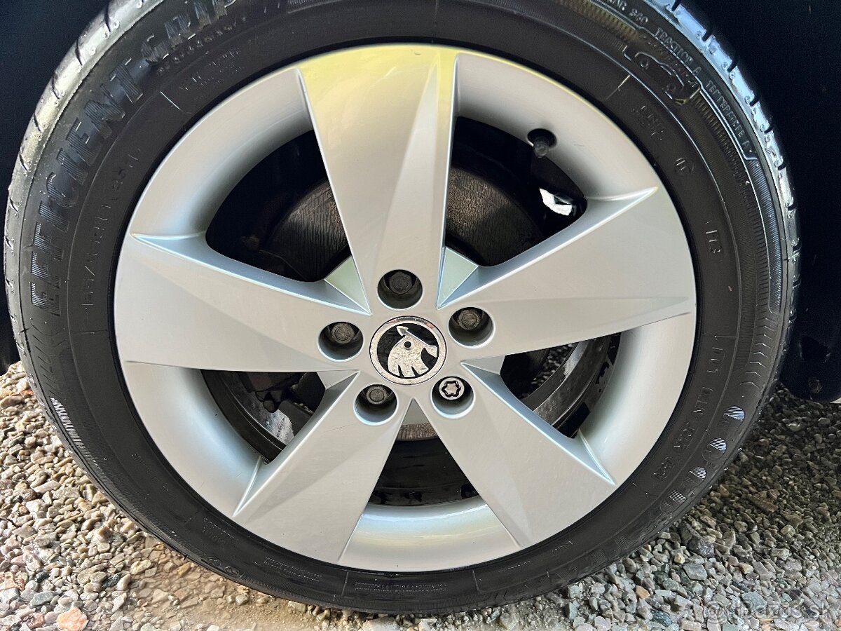 5x100 r15 6J ET43 + letne pneu 195/55r15 - 2