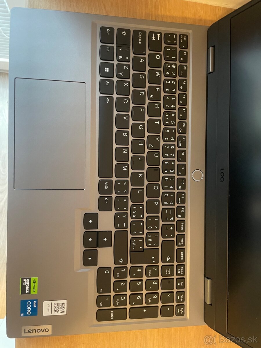 Lenovo LOQ 15IRX9 - 2