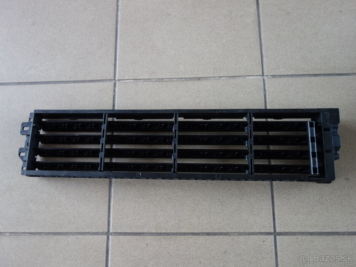 žaluzia Renault - 2