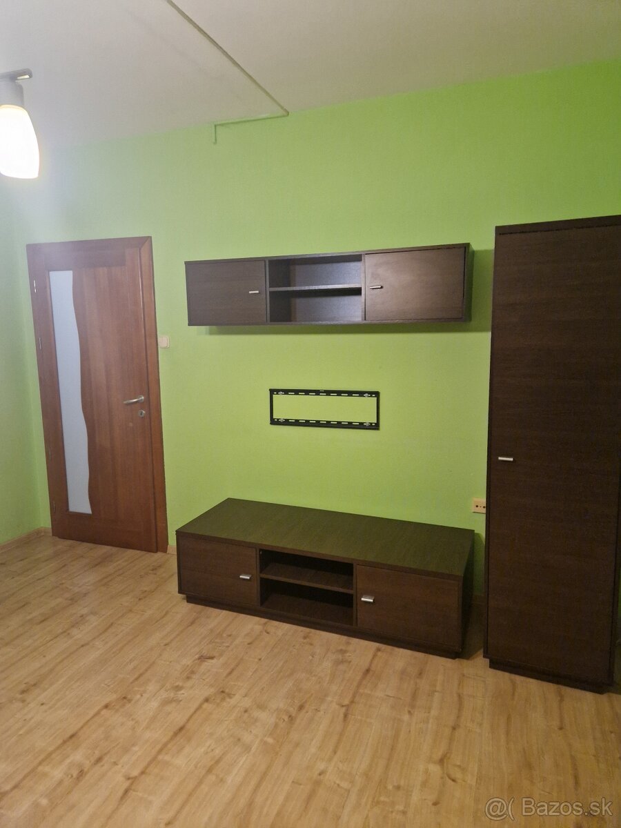 2 izby s loggiou, Sídl. Sekčov - 2