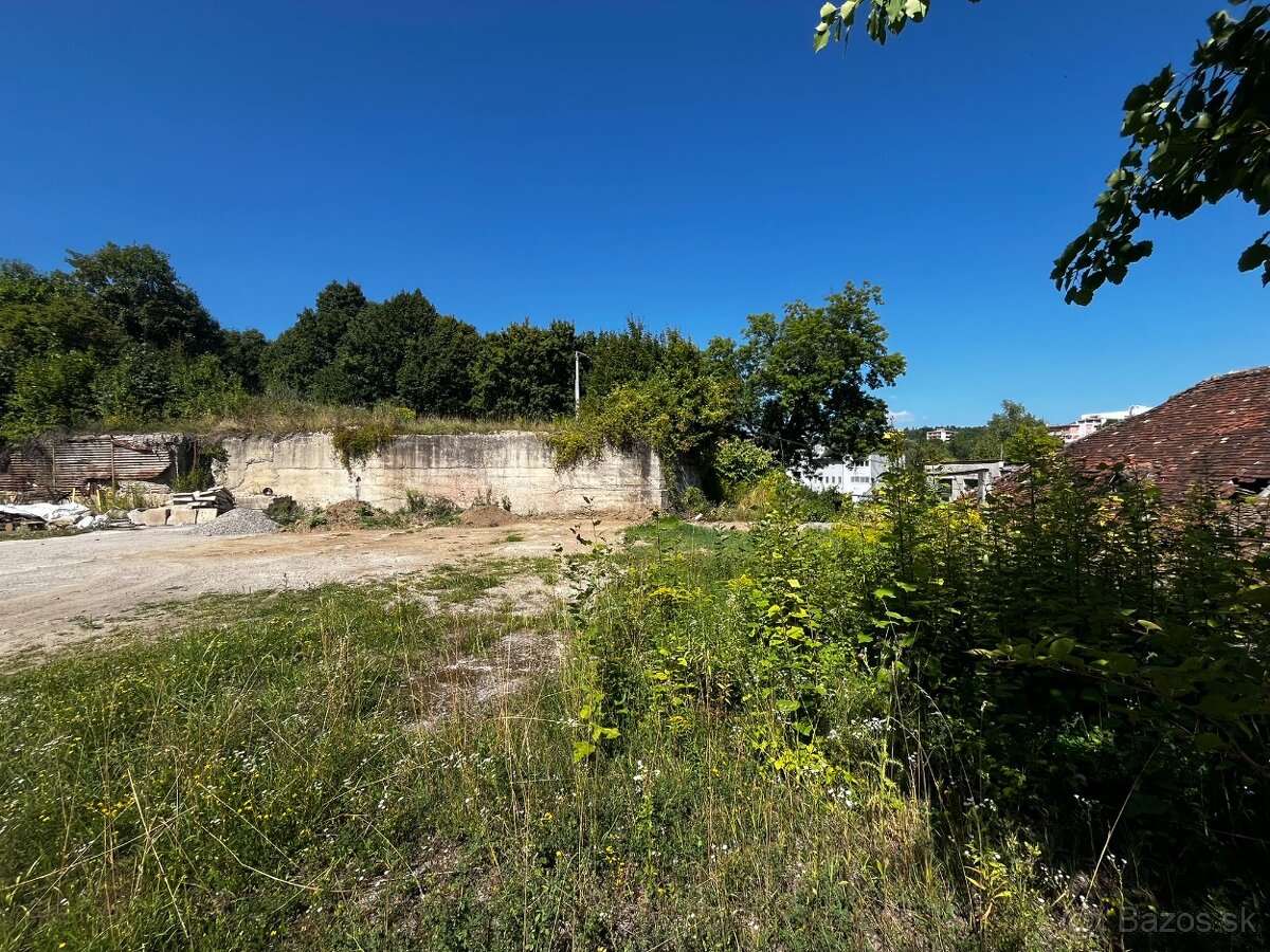 Pozemky na výstavbu v širšom centre mesta. - 2