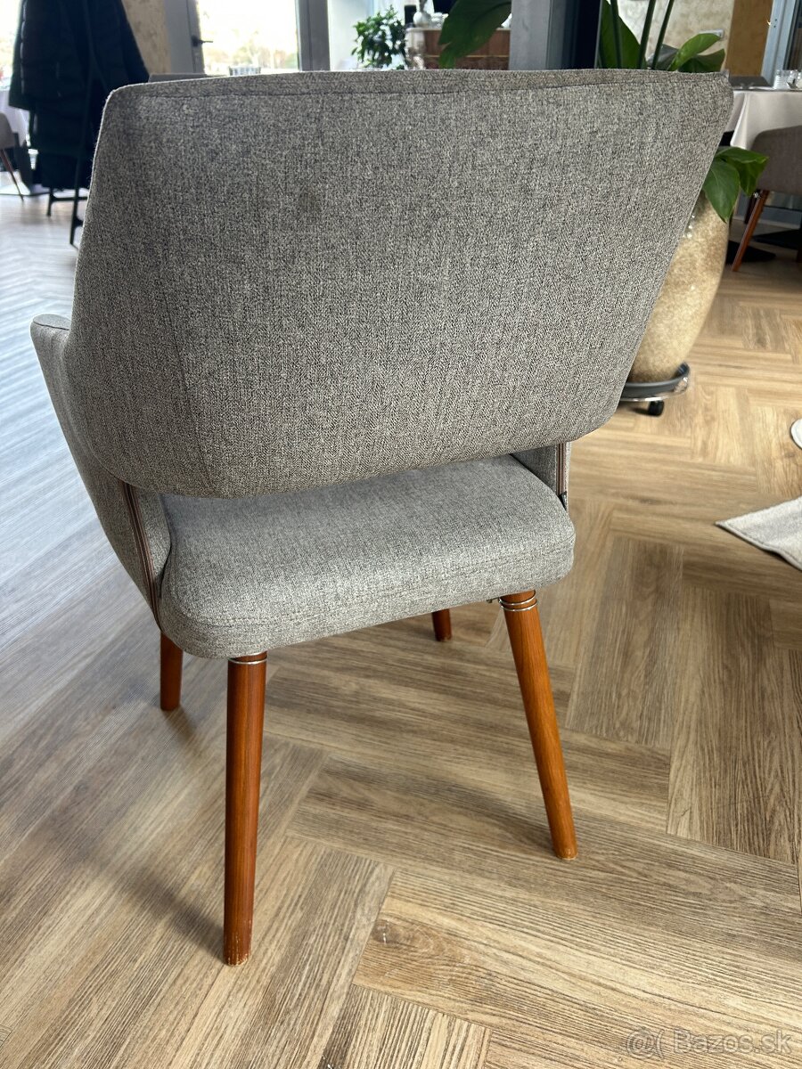 Šedá stolička jedálenská - 2