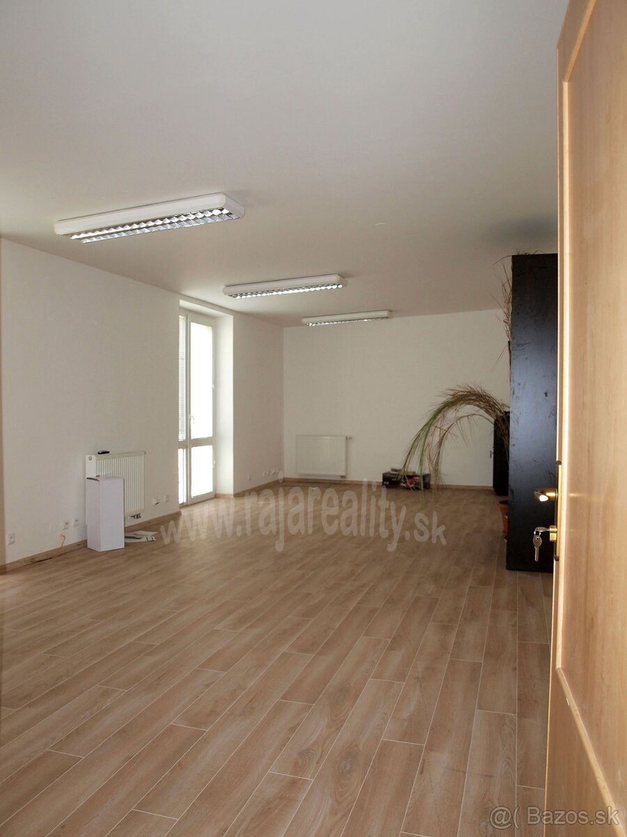 Administratívne priestory - 2