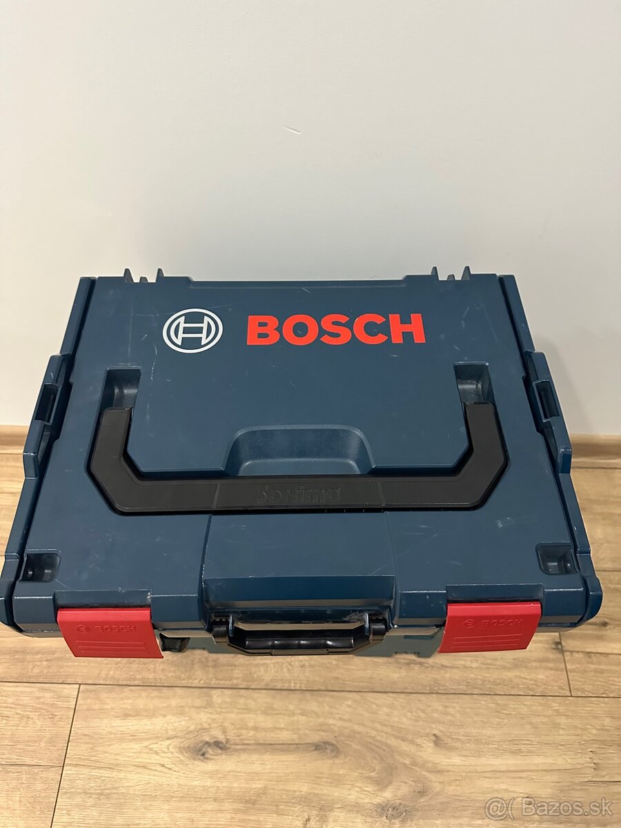 Bosch Uhlová Vrtačka Aku - 2