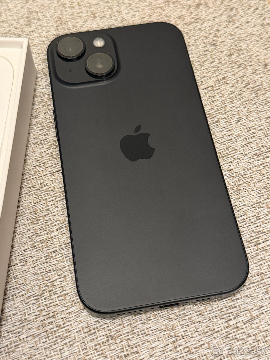 Apple Iphone 15 128Gb - čierny v záruke - Bat 84% - 2