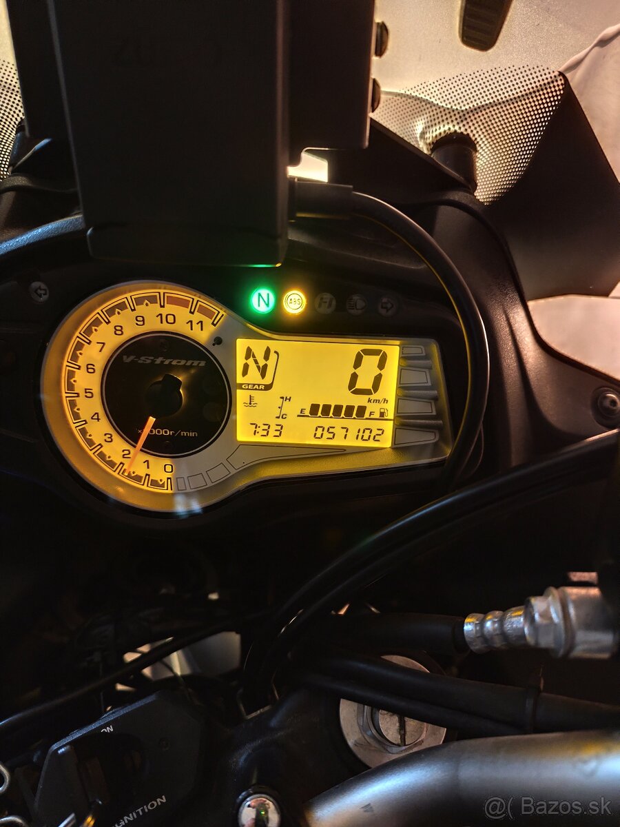 Suzuki V-Strom 650 - 2