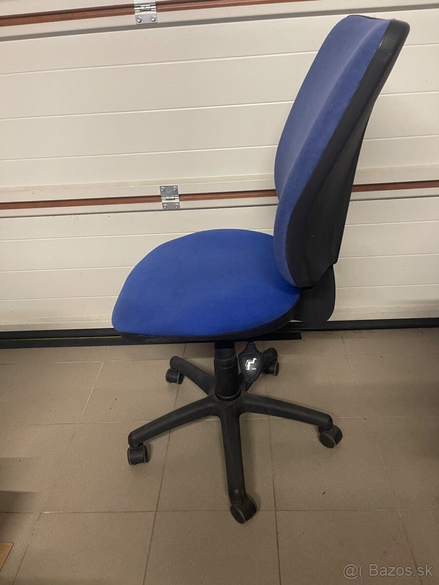 Kancelárska stolička - 2