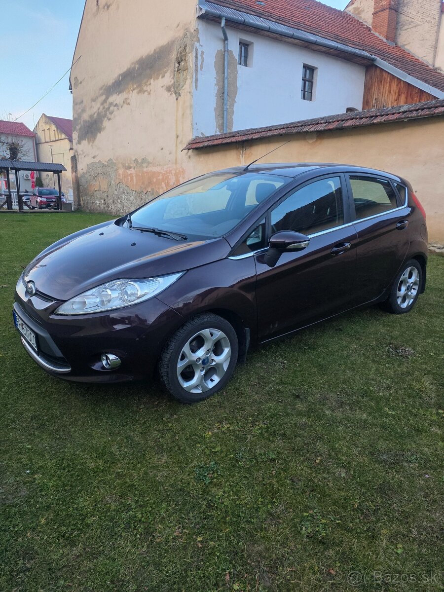 FORD FIESTA 1.25 60KW RV 11/2011 naj 103tkm TOP STAV - 2