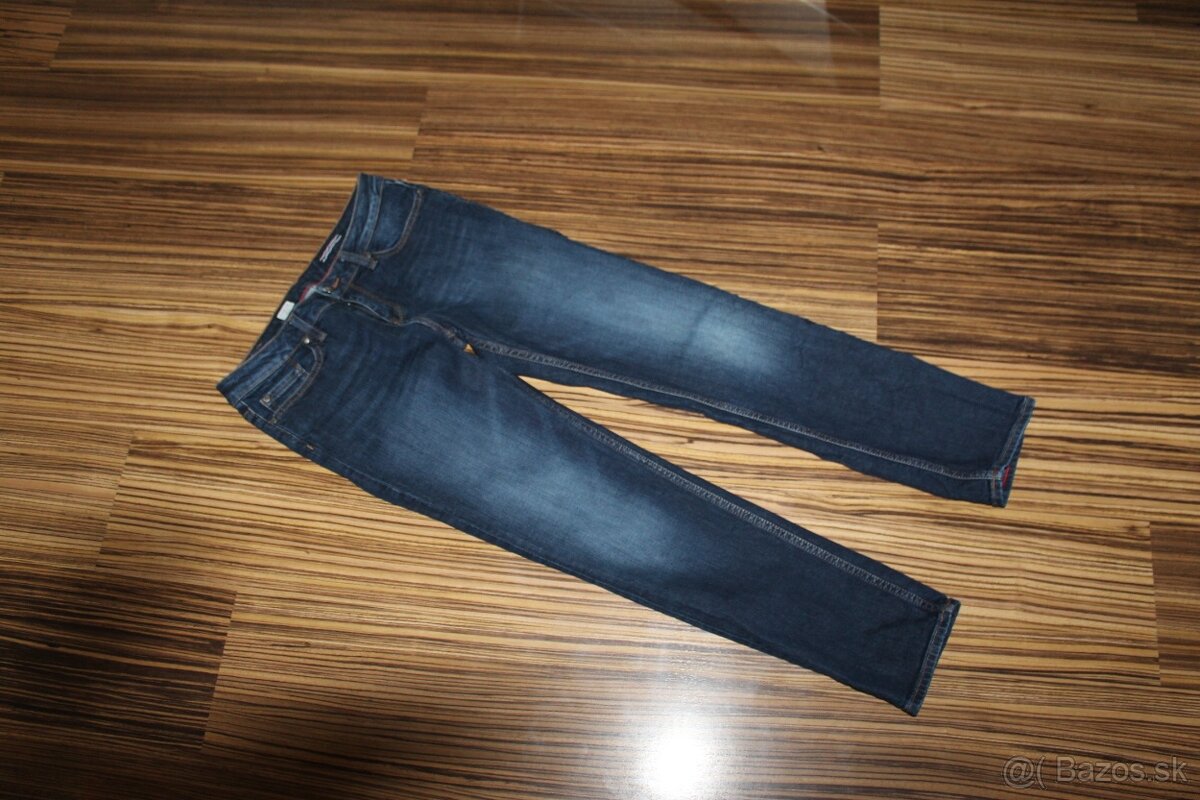 Dámske rifle Tommy Hilfiger v. 28/30 - 2