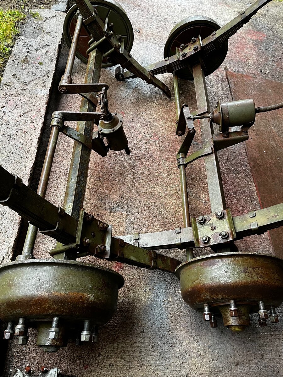 Uloženková náprava na vlečku - 2