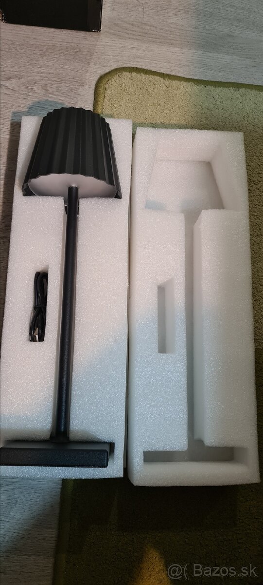 Led lampa -nová zabalena - 2