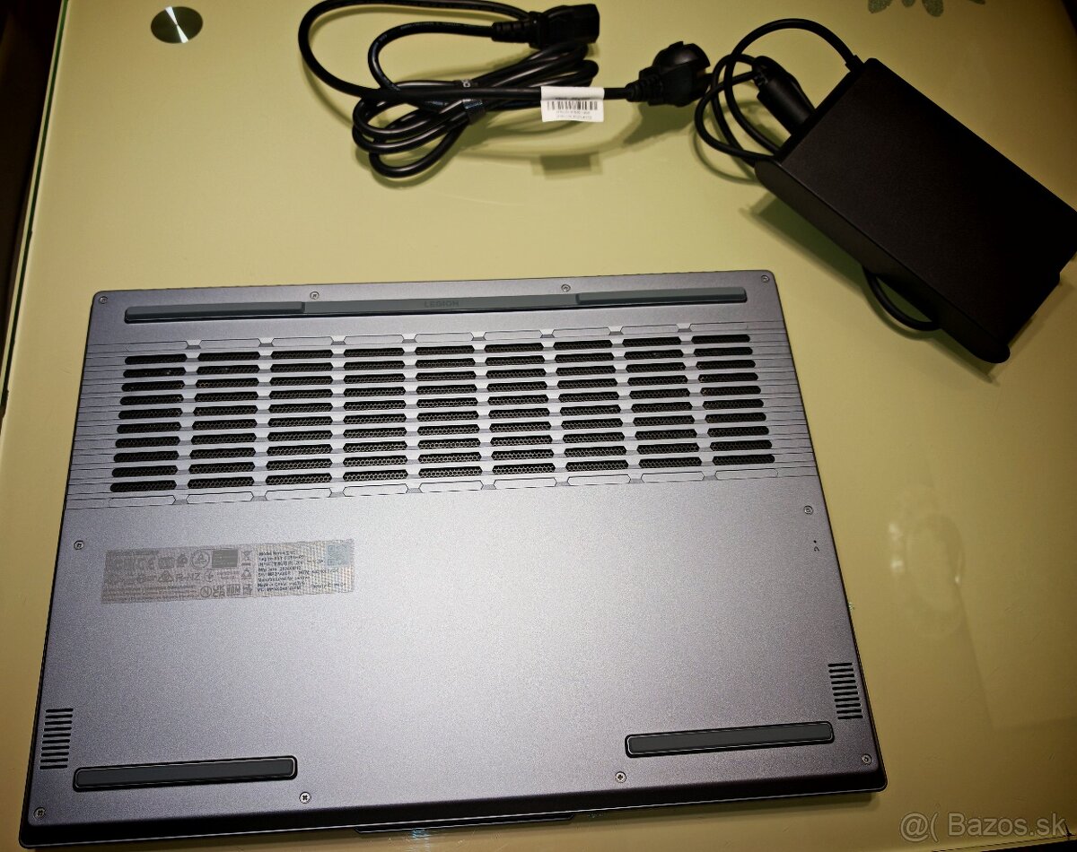 Lenovo Legion 5 Slim 16AHP9 - 2