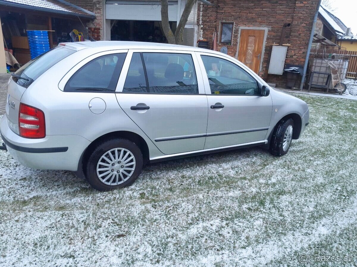 Škoda fabia - 2