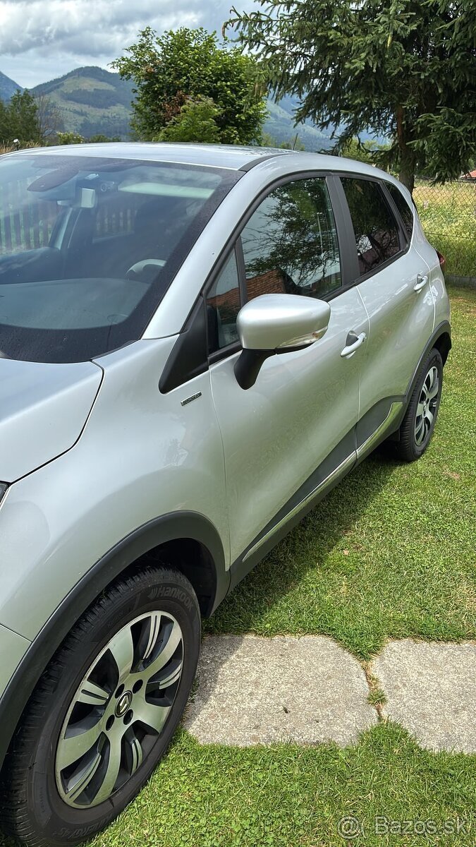 Renault Captur 0.9 TCe Limited (2017) - prvy majitel - 2