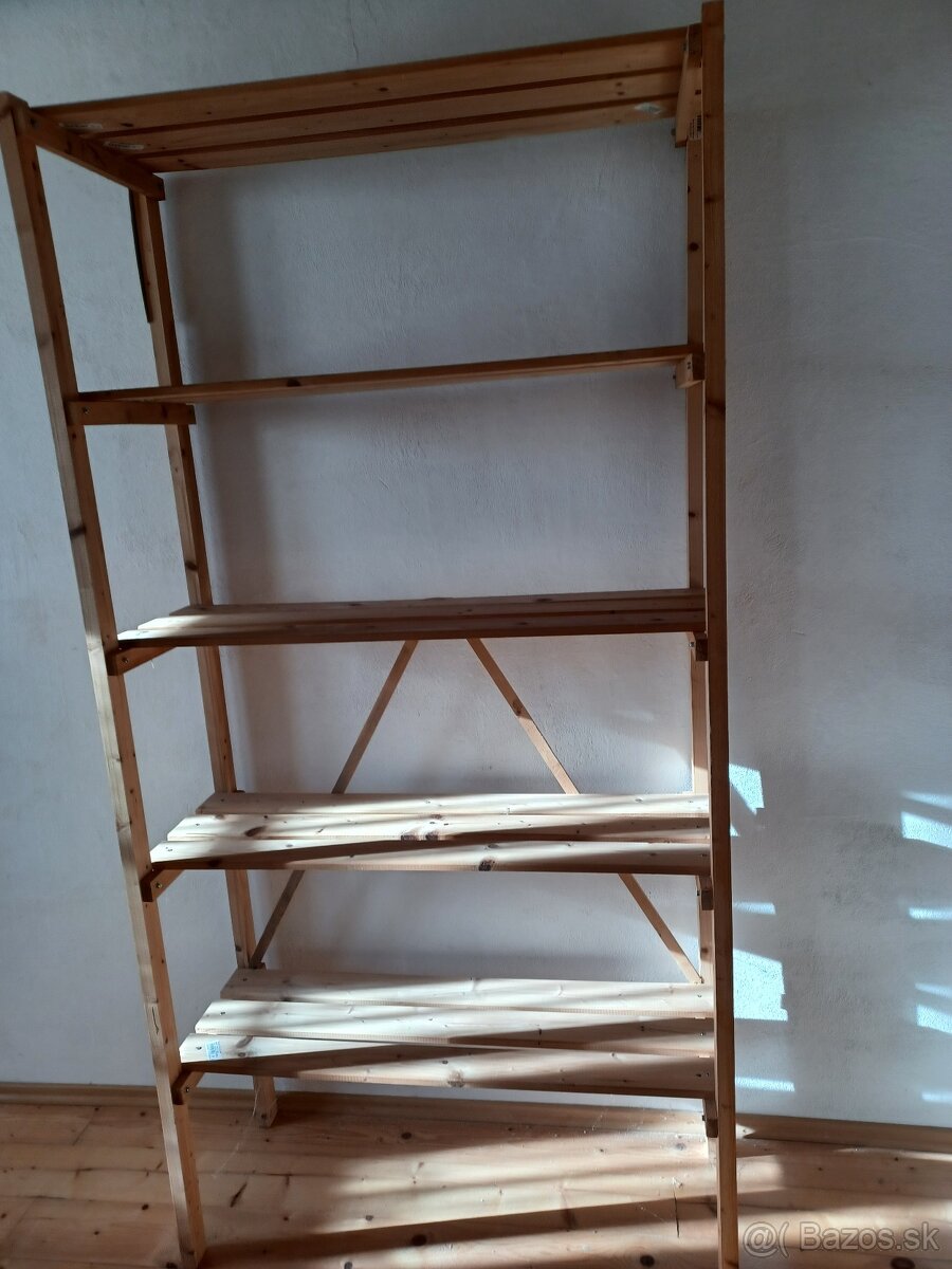 Regál - 2