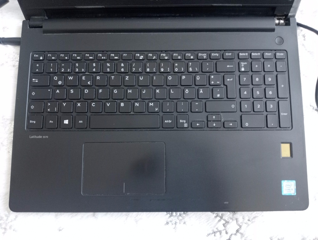 rozpredám na diely notebook Dell Latitude 3570 - 2