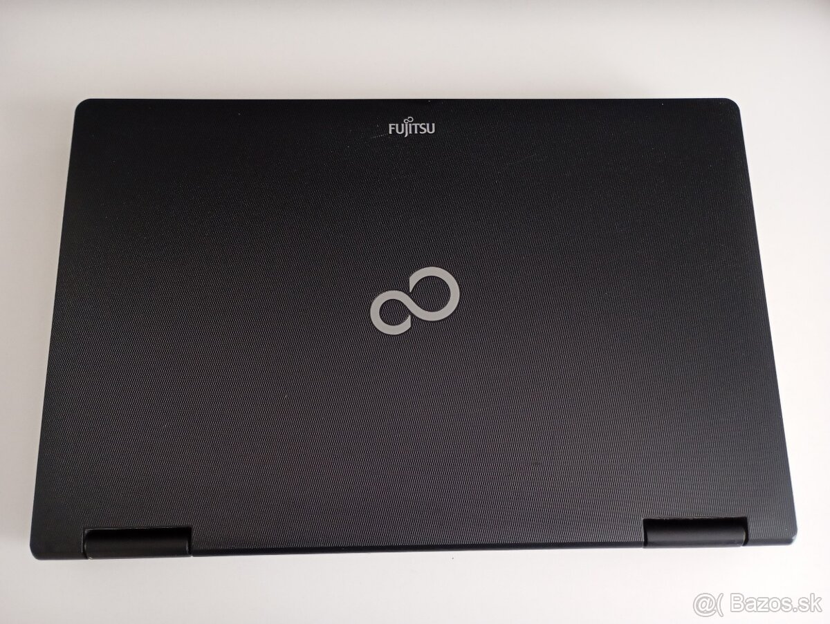 Fujitsu lifebook e751 + Intel core i3 + 4gb ram + RS232 - 2