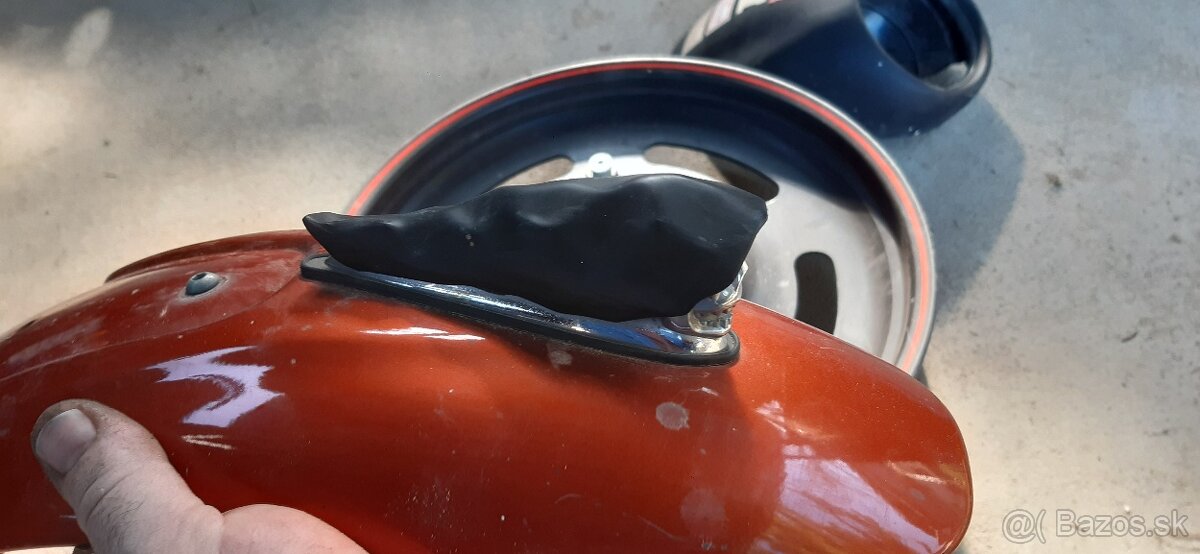 Predám dieli Harley Davidson NightRod - 2