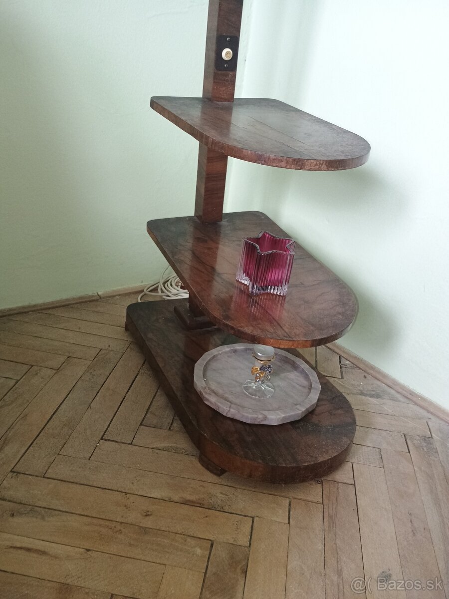 Tabatierka, Torzo hodín, lampa - 2