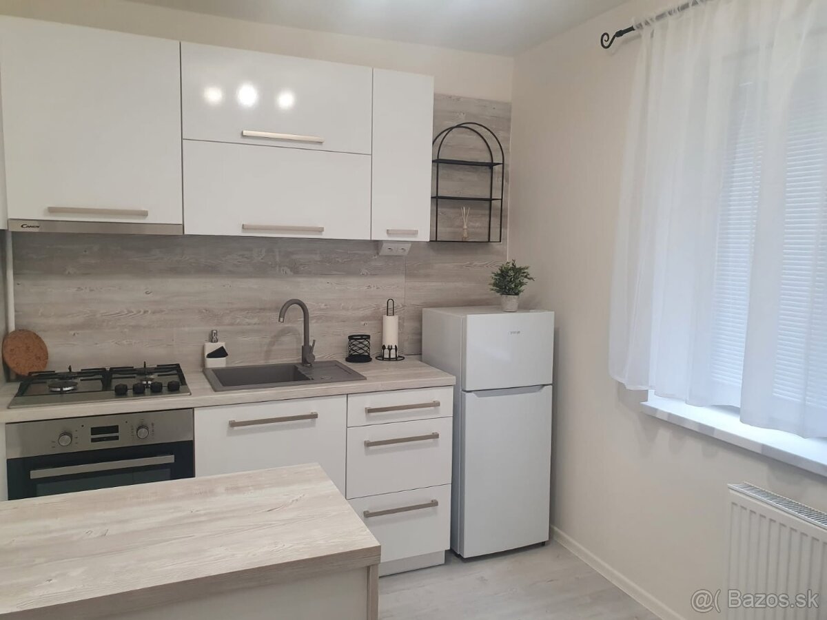 Na predaj 1-izb.byt po kompl.rekonštr. - 2