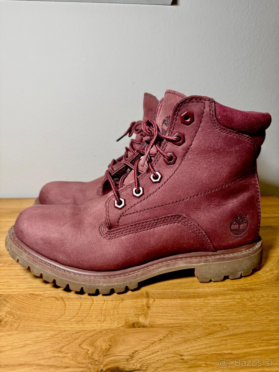 Bordové dámske topánky Timberland - 2