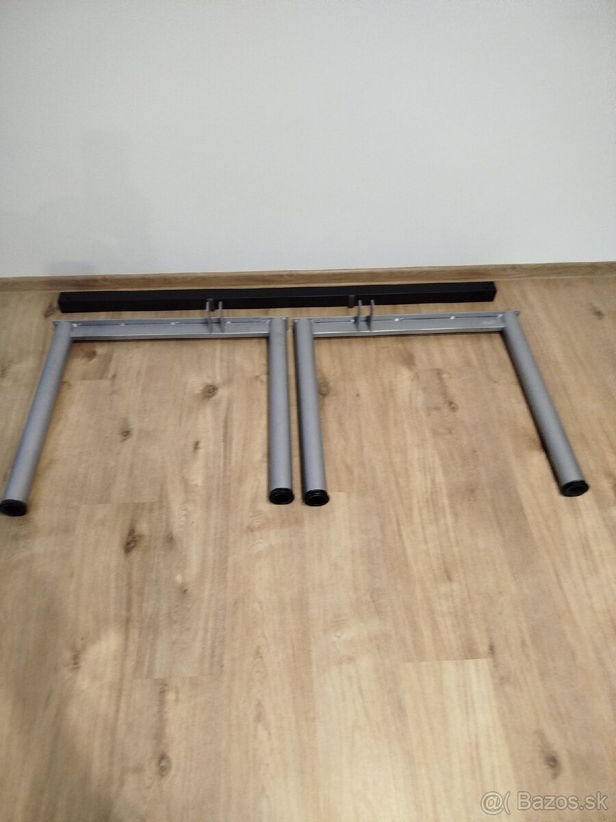 Podnoz k pisaciemu stolu - 2