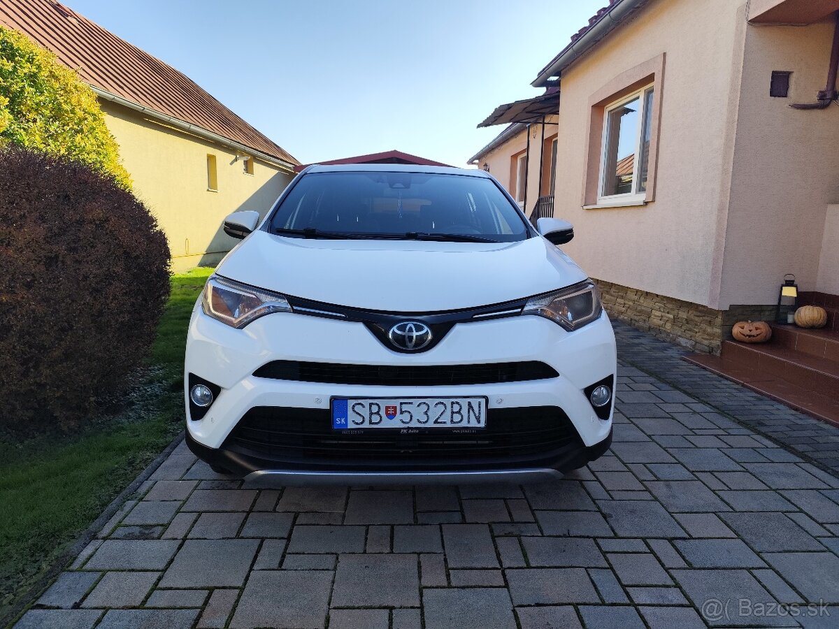 Toyota RAV4 2.0 diesel, 105kw, ročník 2017 - 2