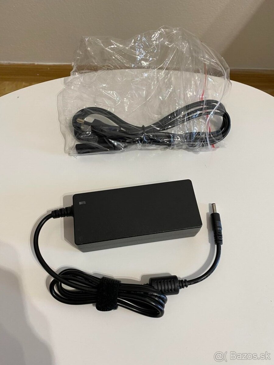 Nabíjačka na notebook Asus 19V 3,42A rozmer 4x1,35 - 2