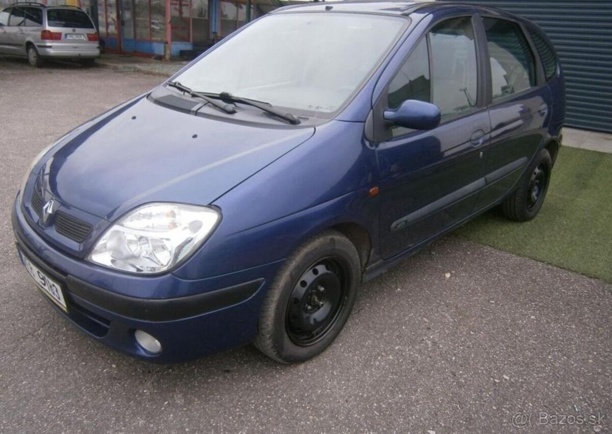 Renault Scénic nafta manuál 75 kw - 2