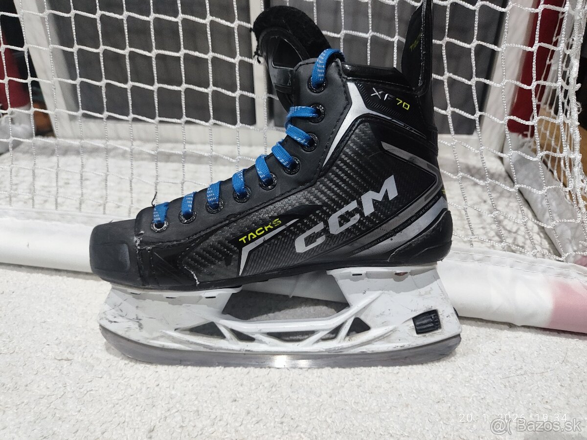 Predám korčule CCM Tack XF70, - 2