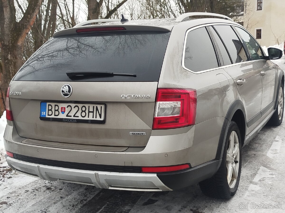 Škoda Octavia Scout 2.0 TDI 4x4 - 2