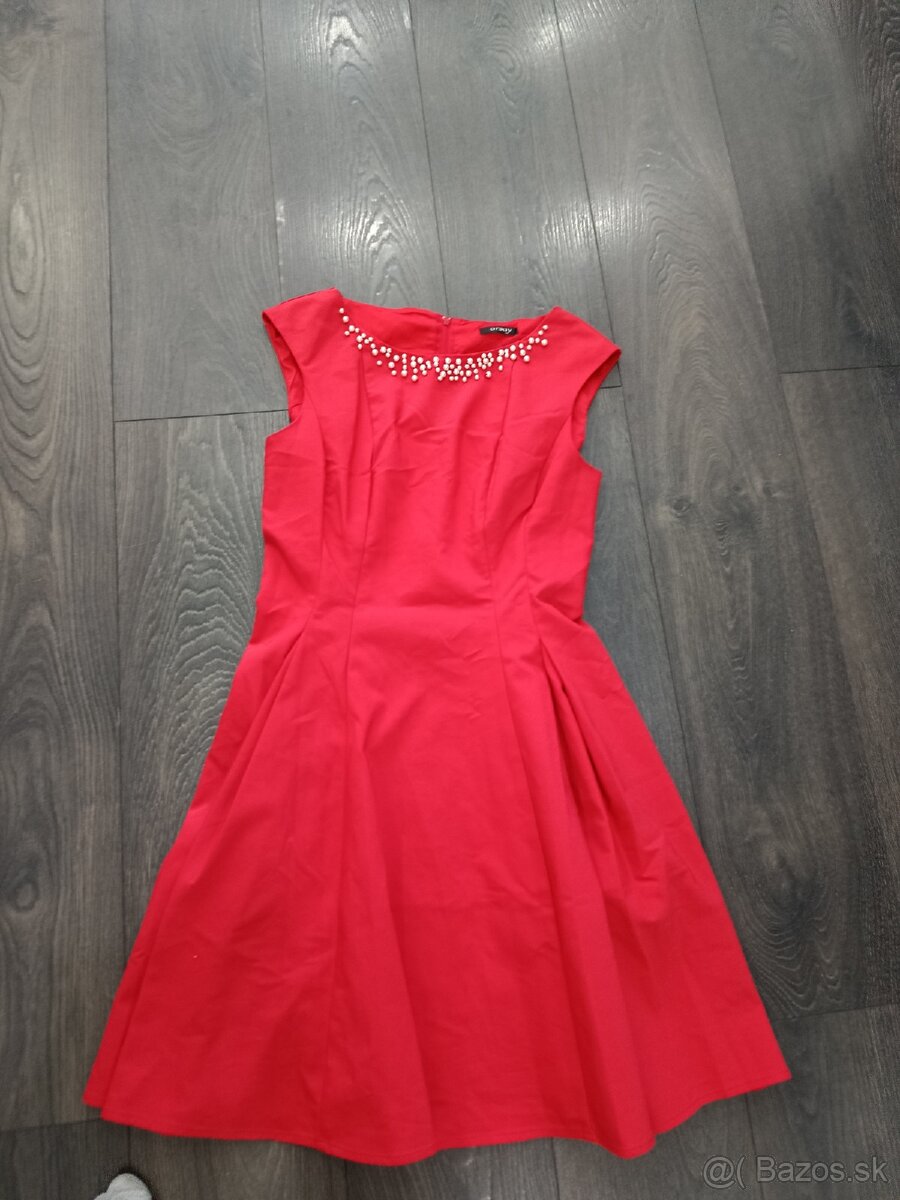 Dámske šaty veľ.M - 2