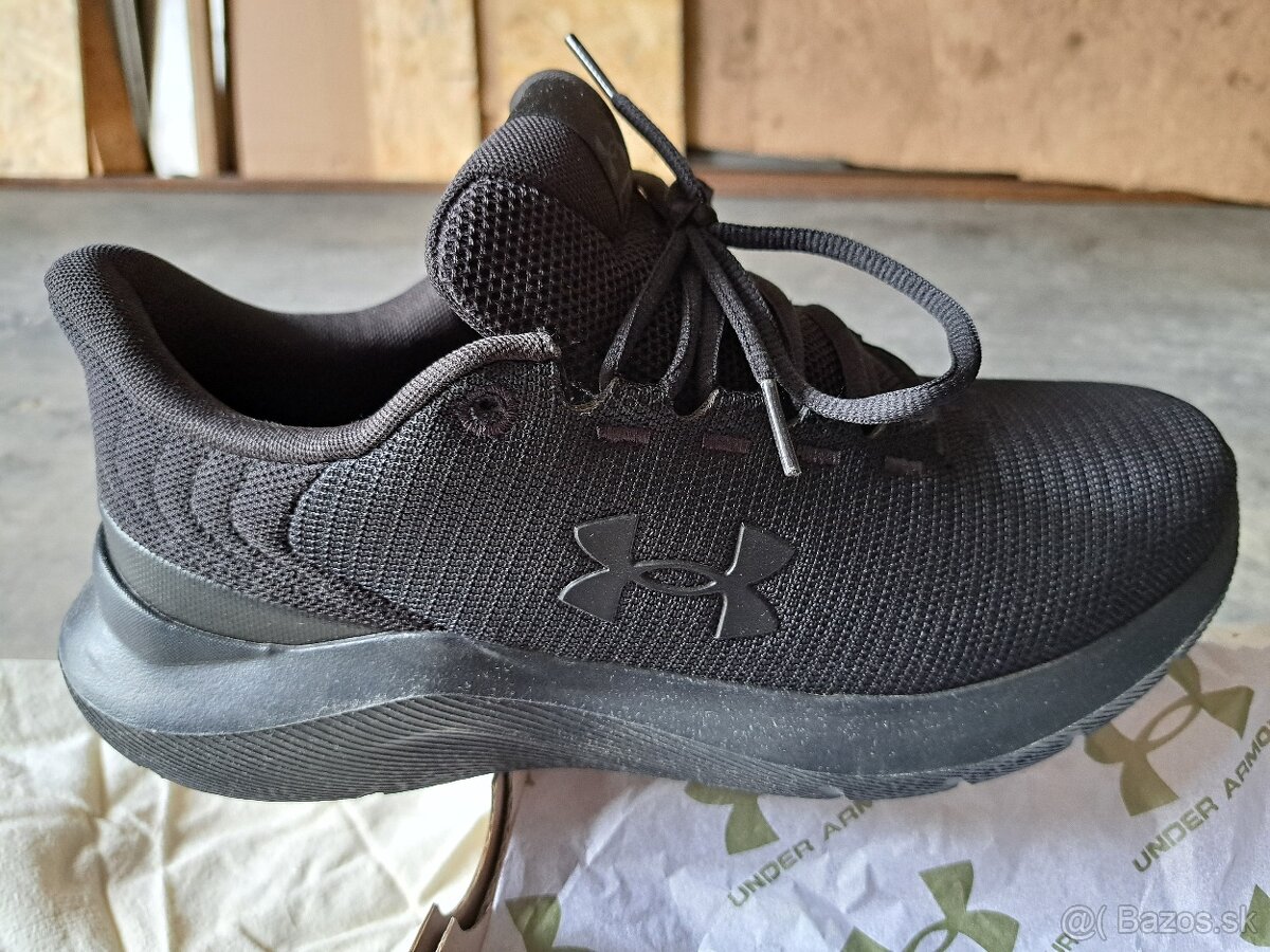 Predám botasky UNDER ARMOUR číslo 43 - 2