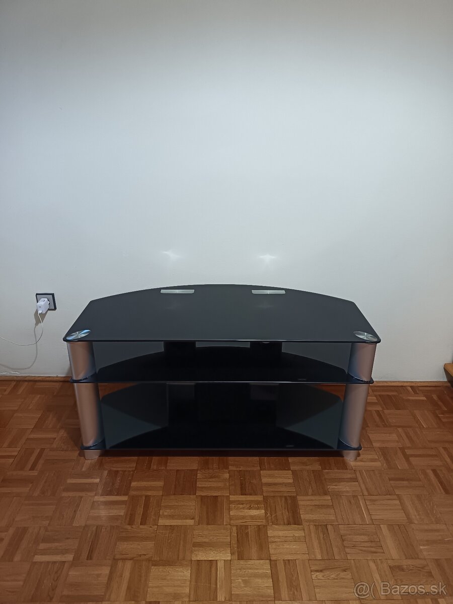 Stolík pod TV - 2