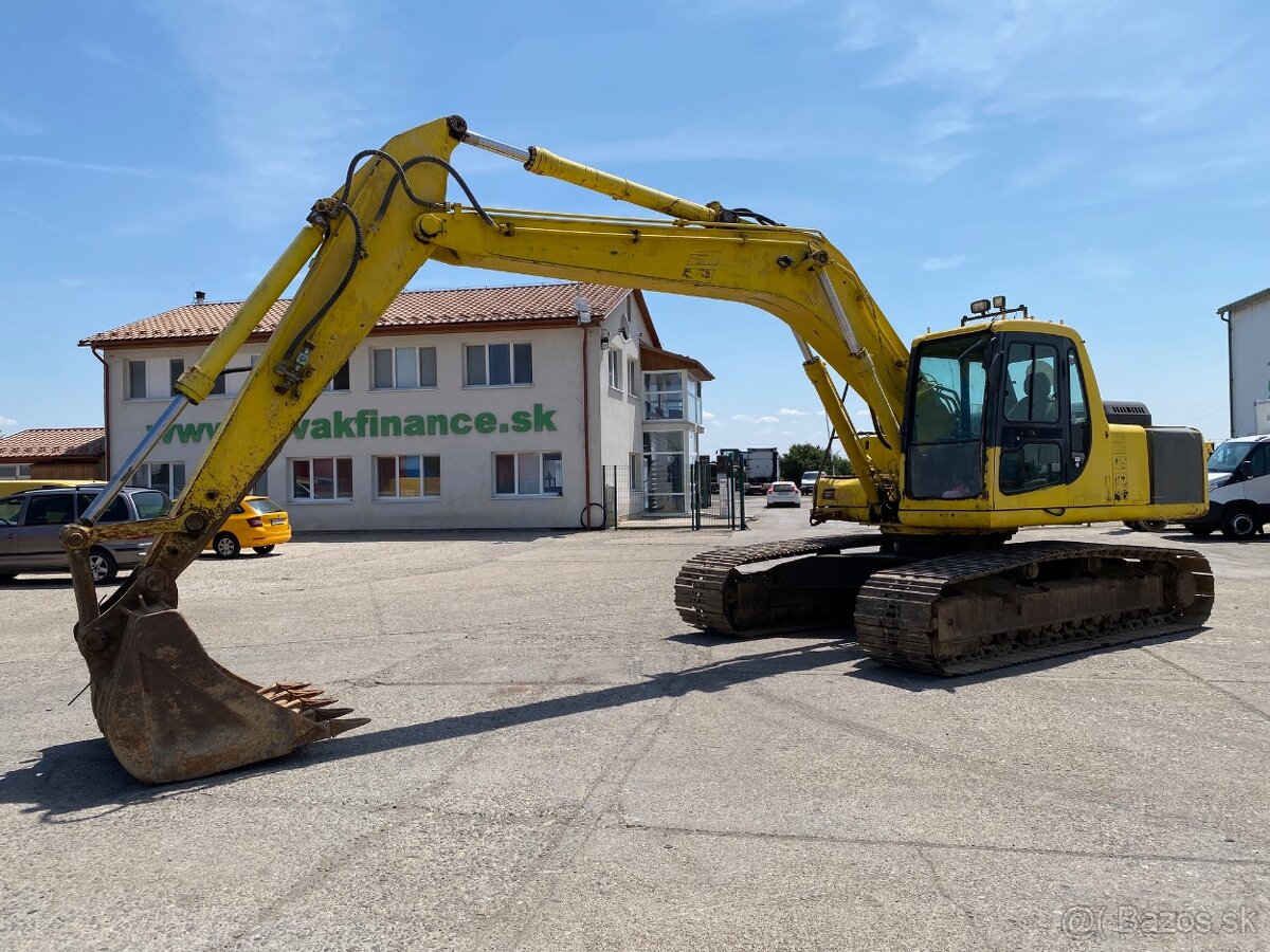 KOMATSU otočný pásový báger 2002 VIN 751 - 2