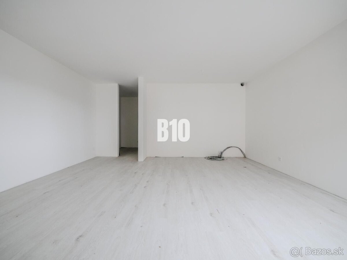 NOVOSTAVBA - VEĽKÝ 1 IZBOVÝ BYT V PROJEKTE REZIDENCIA SLNEČN - 2