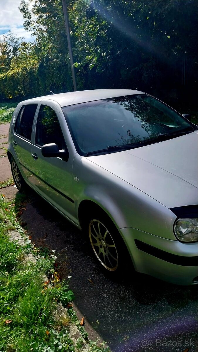 Volkswagen Golf 1.9 TDI (85 kW) - 2