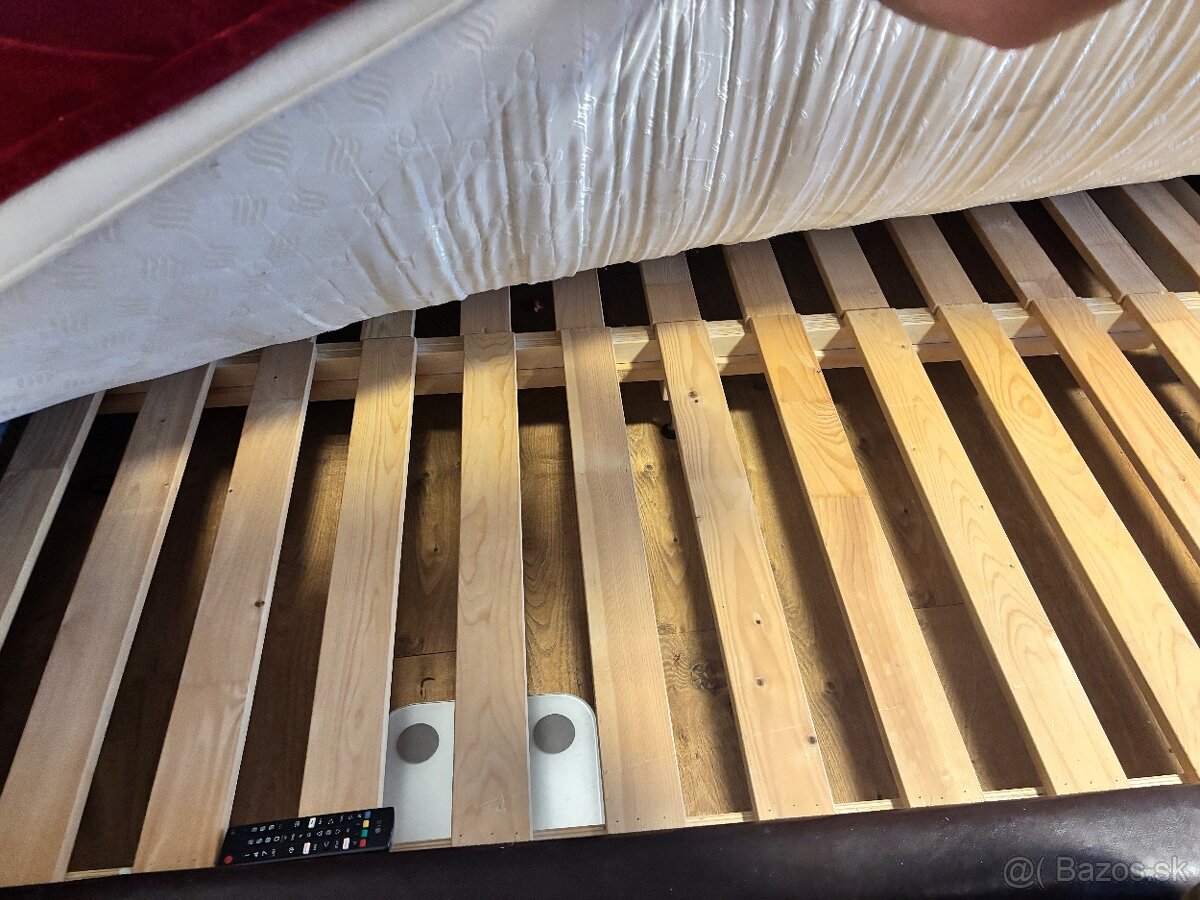 Kožená posteľ 160x200 - 2