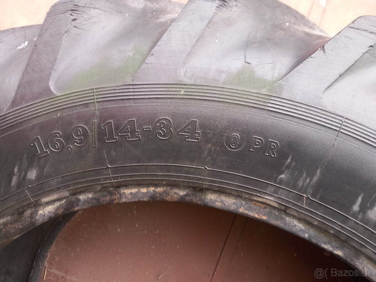 Traktor gumy 16,9/14-34 Zetor - 2