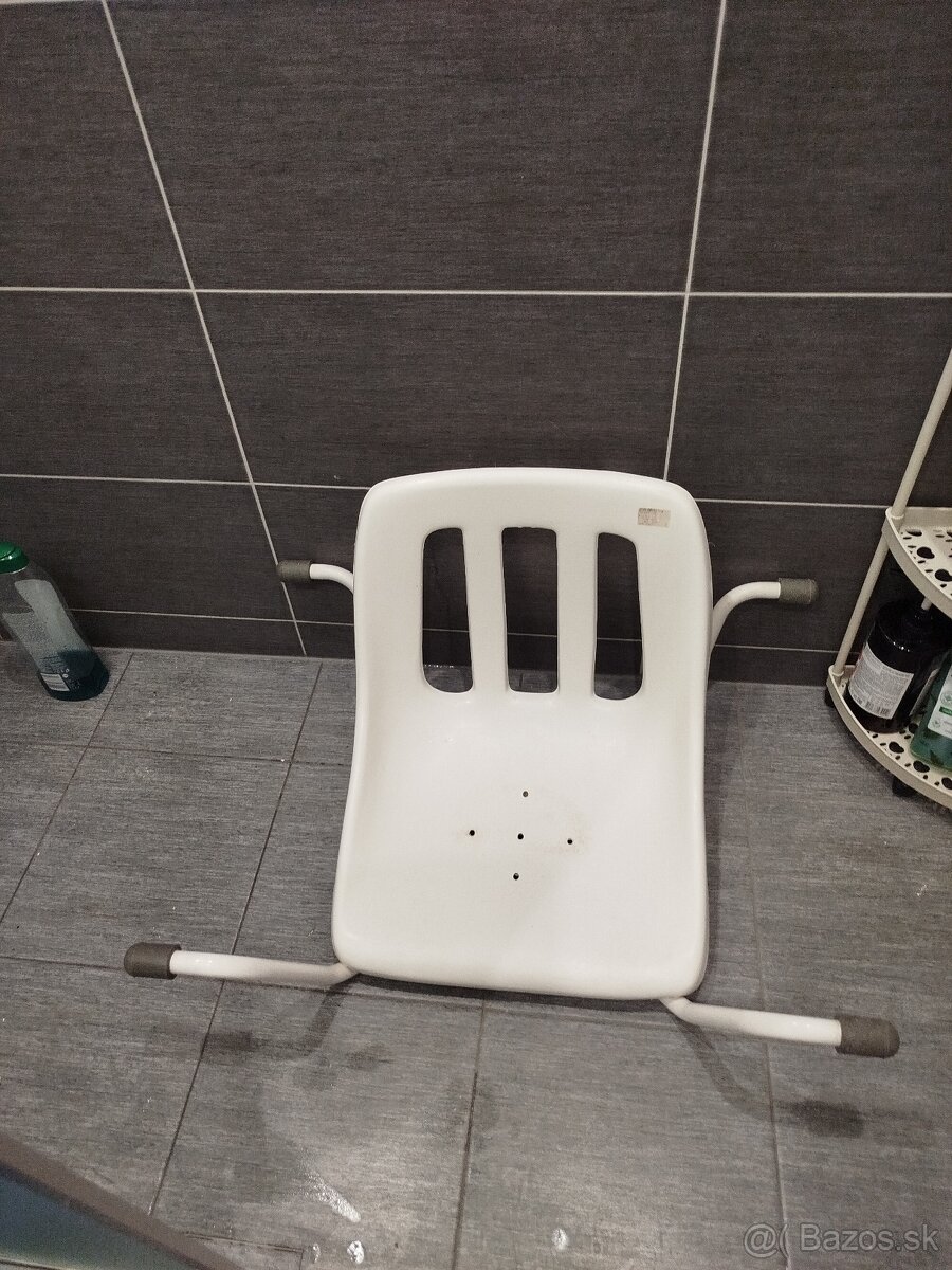 Pomôcky do kúpeľne - 2